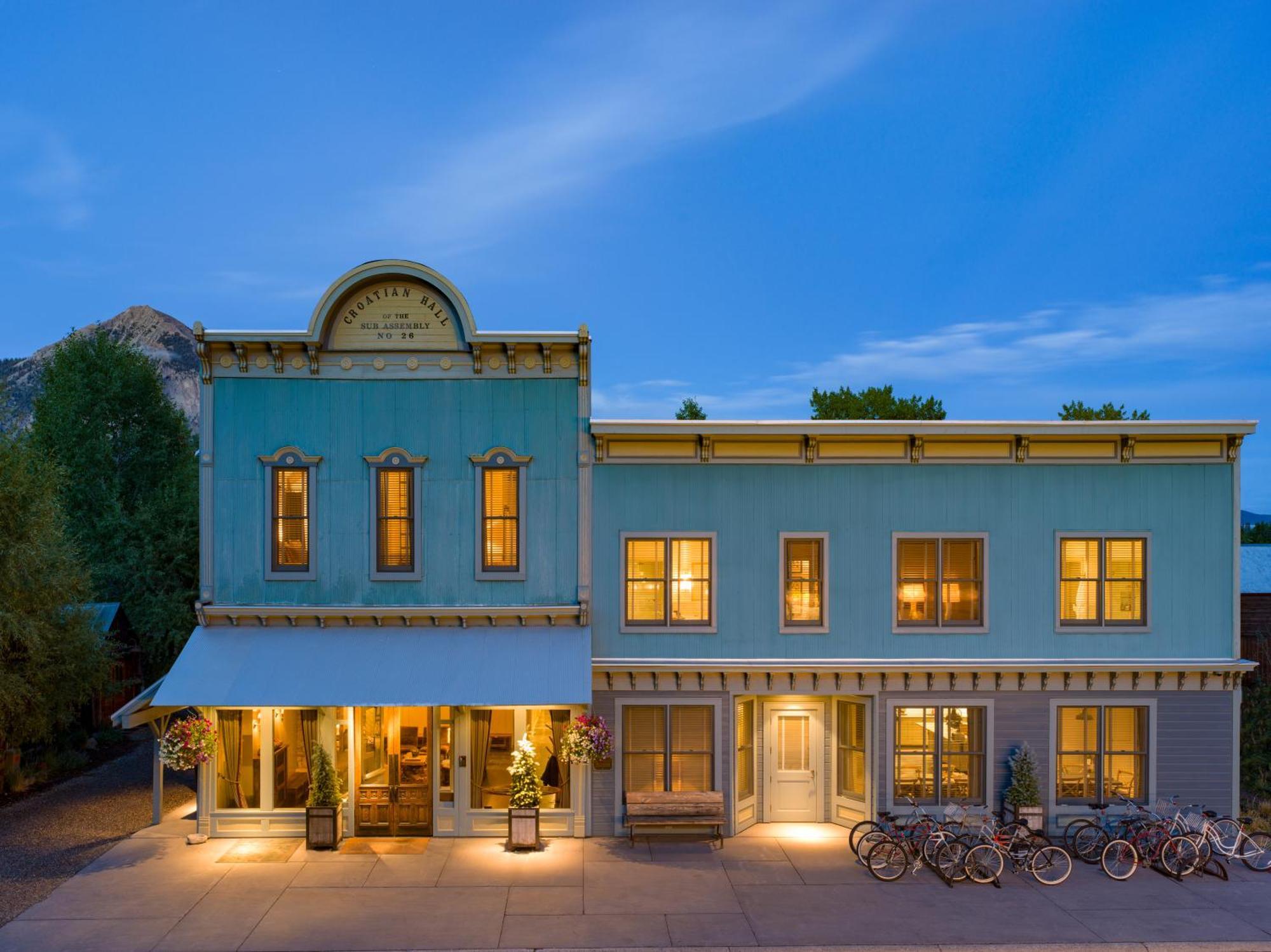 Eleven Scarp Ridge Lodge 마운트크레스티드부트 외부 사진
